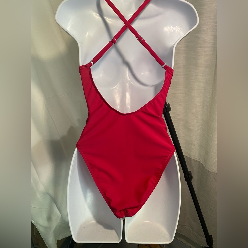 Fuchsia pink one piece bathing suit, size M - Picture 4 of 5